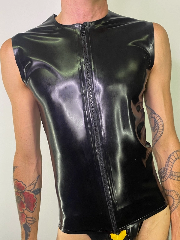 LATEX Men Sleeveless Black A Latex Men's Sleeveless T-Shirt with Zip, Black