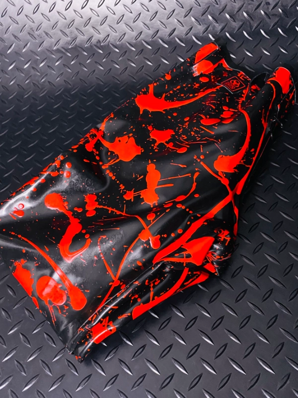 Jean Bleachers, Black & Red, Street Punk Style