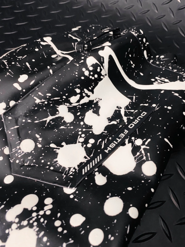 JEAN BLEACH B&White D Jean Bleachers, Black & White // From Stock